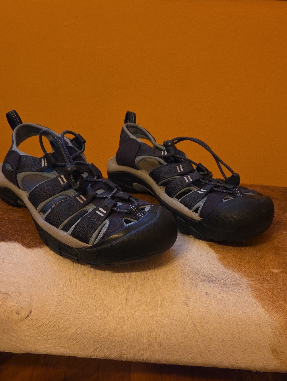 Keen Hiking Waterproof Sandals Womens 7.5 Blue